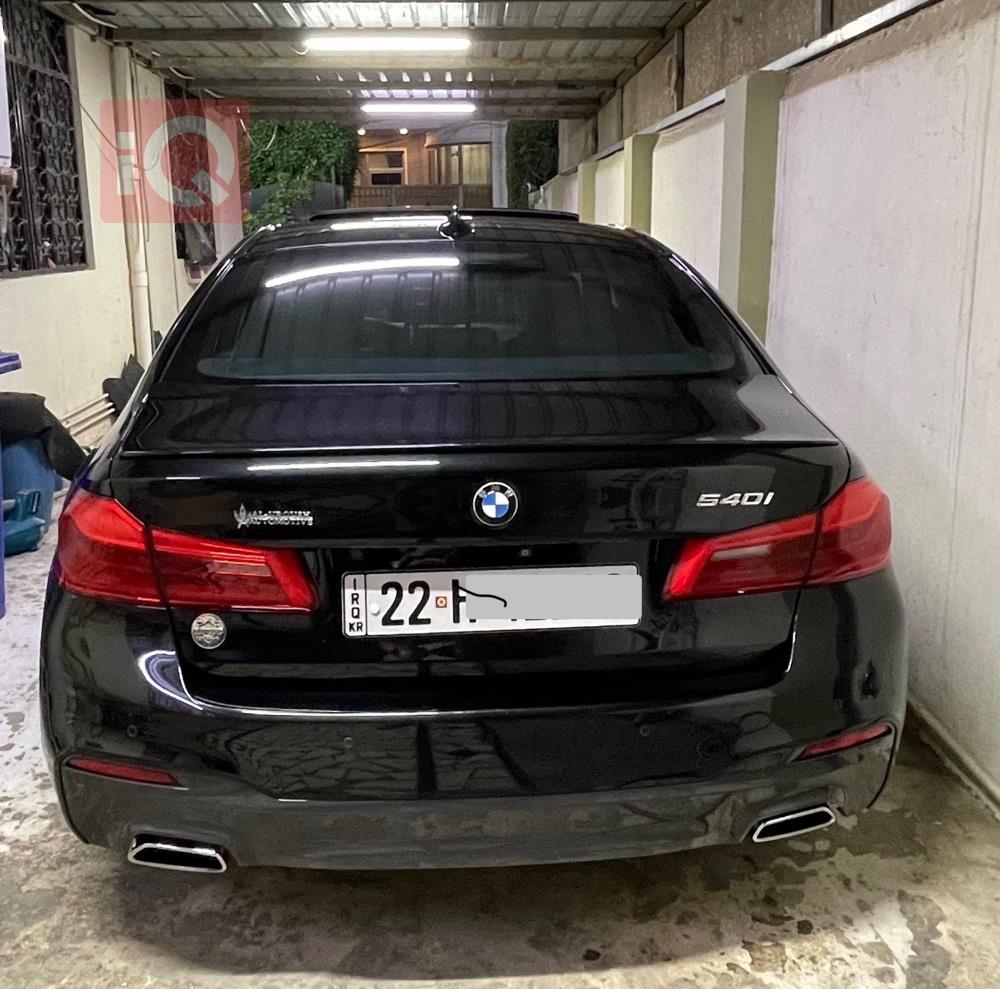 بی ئێم دەبڵیو سیریەس 5